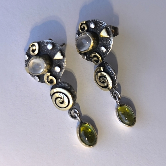 Natural Moonstone Peridot In Sterling Silver Gold Plated Accents Stud Earrings - Picture 5 of 10